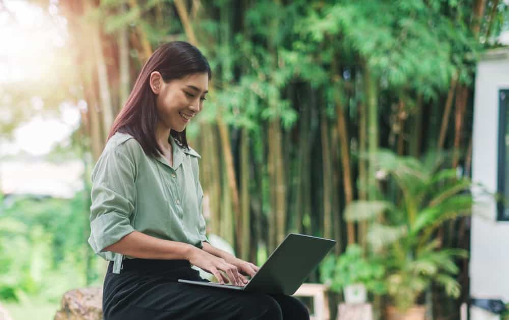 Landing Your First Client: A Step-by-Step Guide for New Freelancers